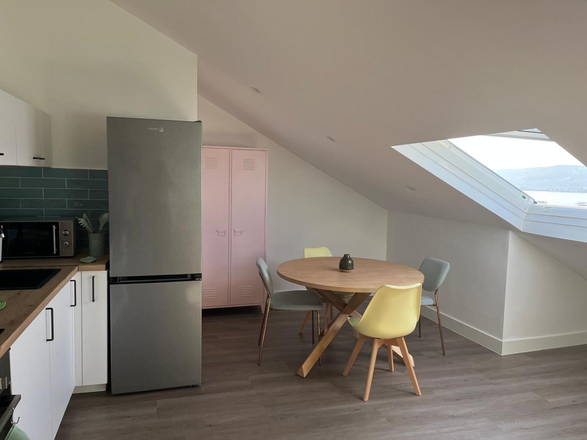 Atico Con Vistas En Raxo Apartamento Exterior foto
